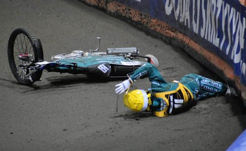 Żużel. Pawlicki wykluczony po starciu z Madsenem! Kontrowersyjna decyzja sędziego i mocne słowa Polaka