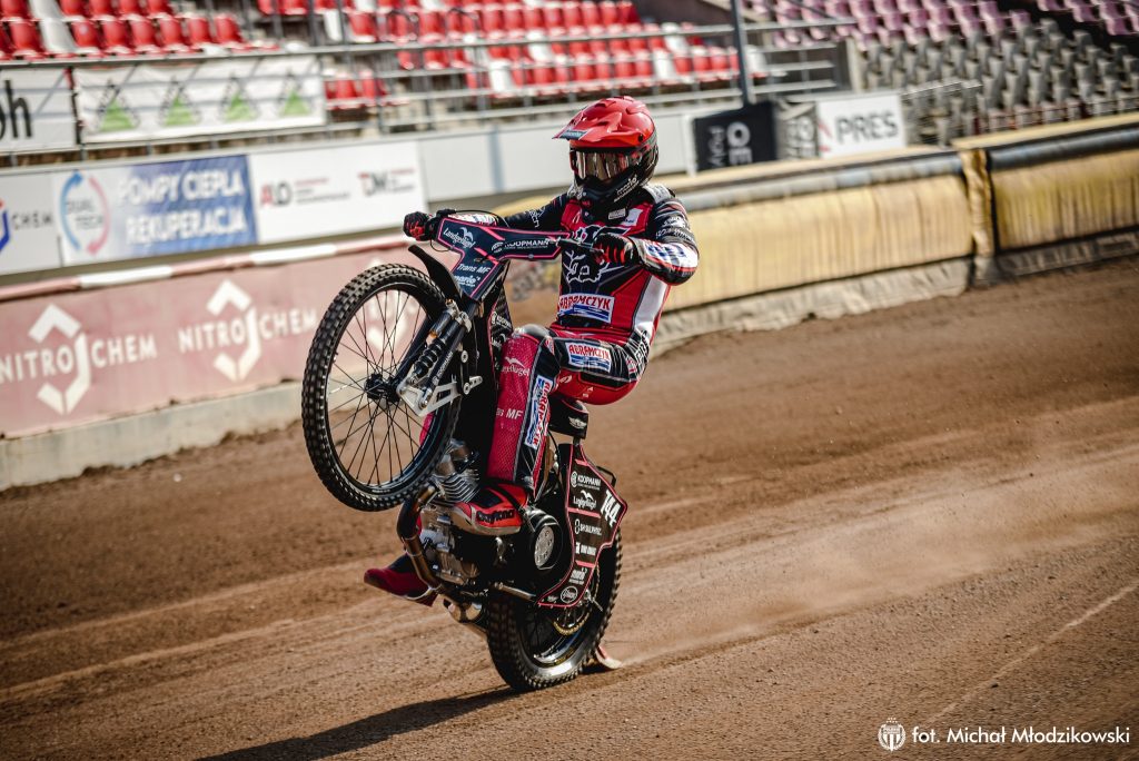 649893441 1347330254105110 5847958100970960702 n