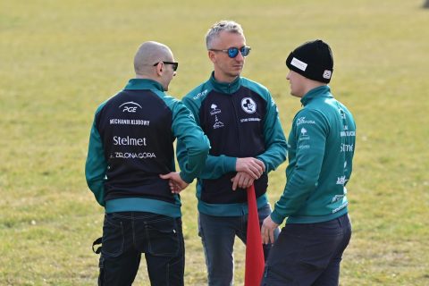 Falubaz wyjechał na tor! Pierwsze kółka przy W69 i ważny sygnał przed sezonem [WIDEO]