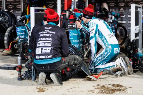 Życie w trasie. Jak teamy żużlowe dbają o flotę, pokonując tysiące kilometrów po Europie?