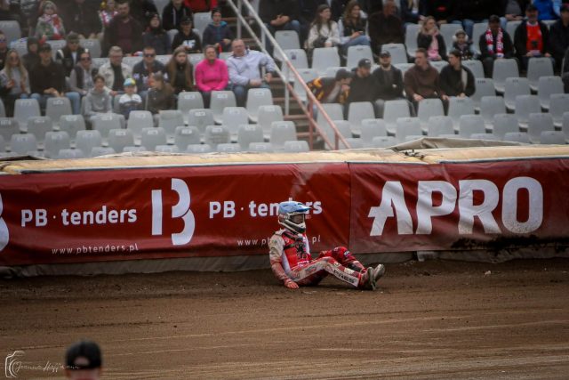 Groźny upadek Pawełczaka. „Najważniejsze, że cały jestem”