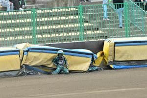 Leon Madsen po groźnym upadku podczas turnieju Walaska