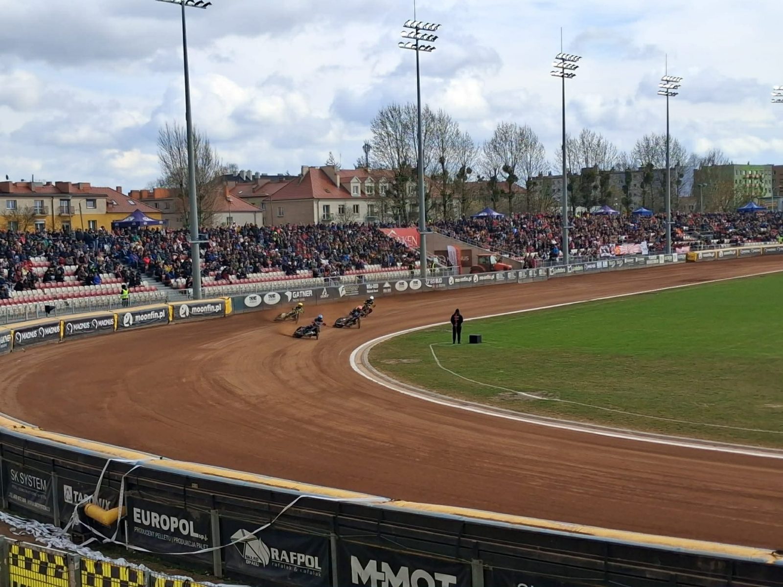 f9ec0757 c37a 4a08 b479 ff1b3ba500e2