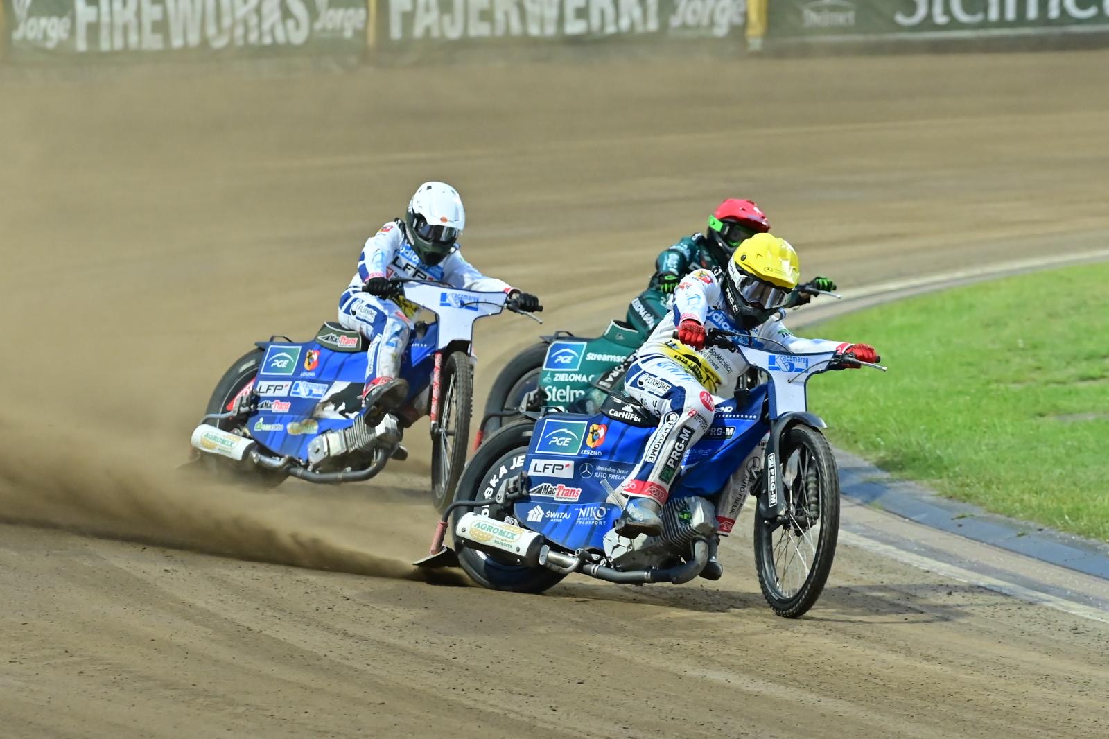 Lider Falubazu uderzył w sędziów