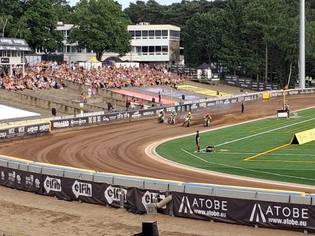 PSŻ Poznań zdeklasował Polonię Piła. Derby zakończyły się pogromem